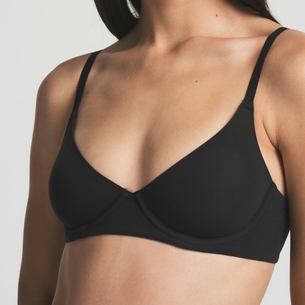A.3 SKIMS Unlined Demi Bra, Size 32DDD, NWT, COLOR BLACK
